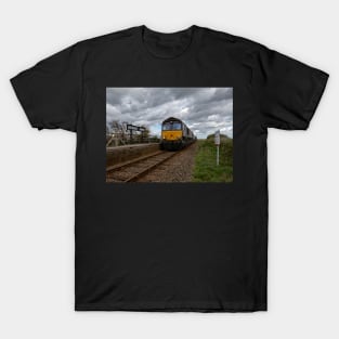 Class 66 RHTT Train T-Shirt